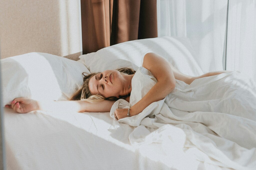 The Connection Between Diet and Sleep